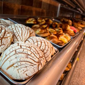 bread baking pan