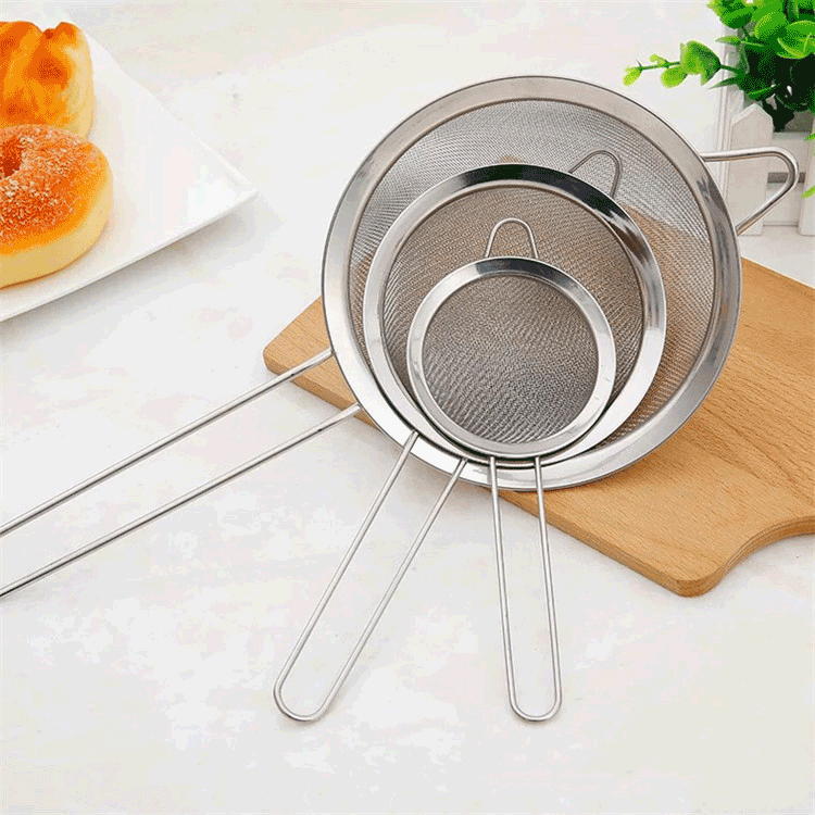 Stainless steel strainer