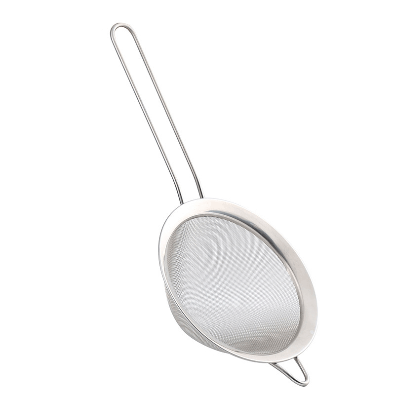 Stainless steel strainer with mental handle